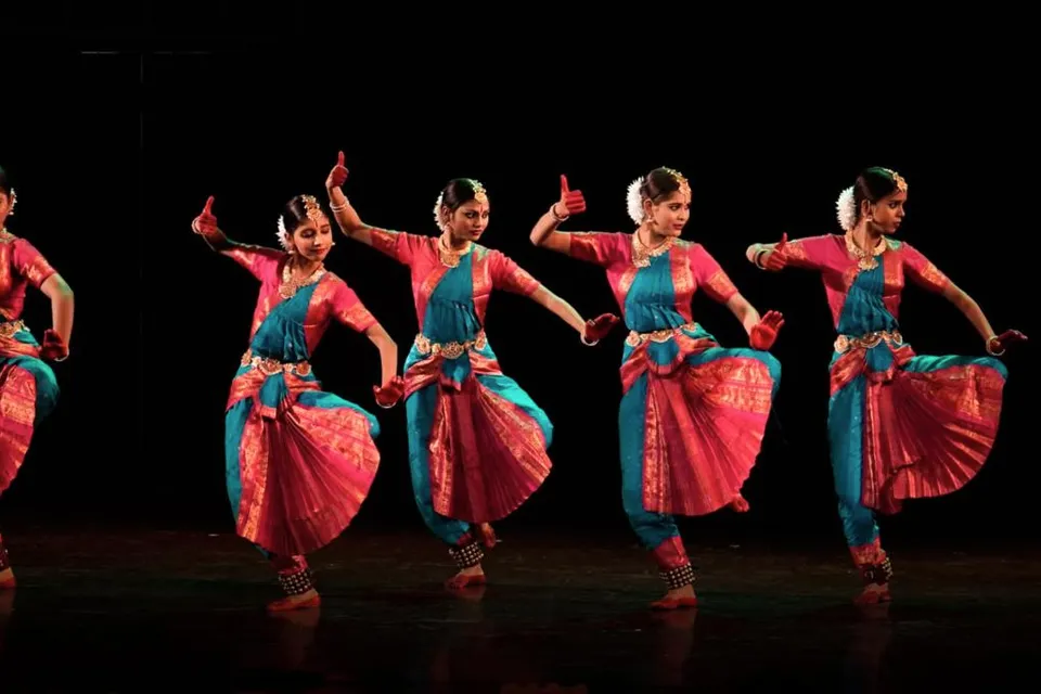 Bharatanatyam ensemble in pink and teal
