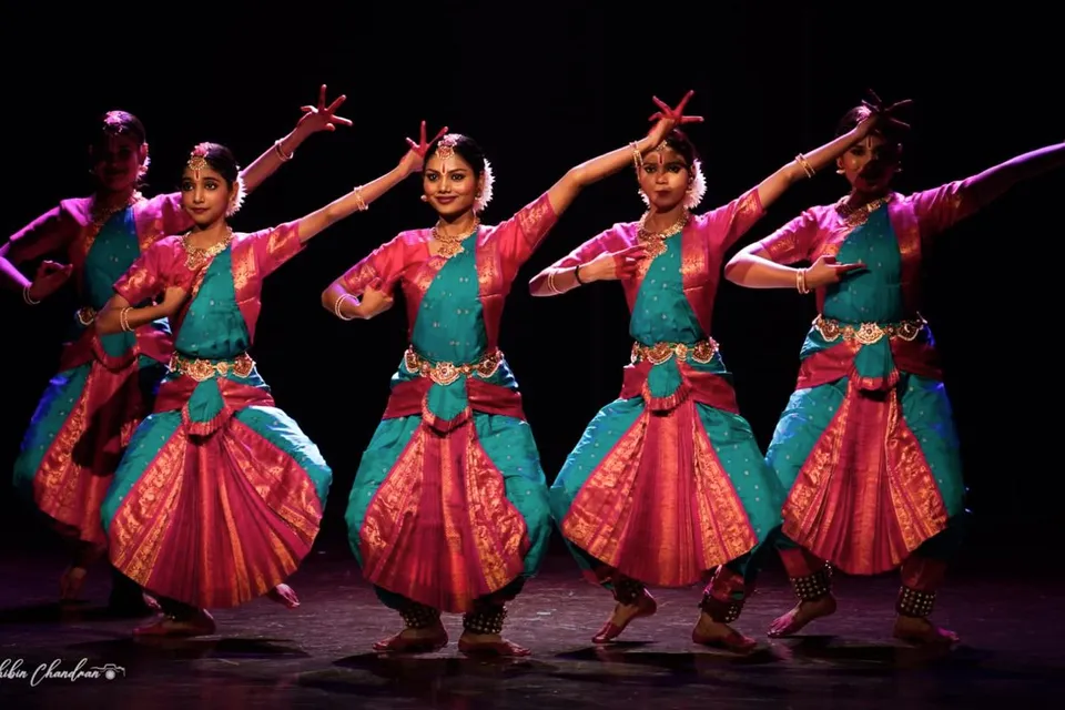 Bharatanatyam ensemble in a line