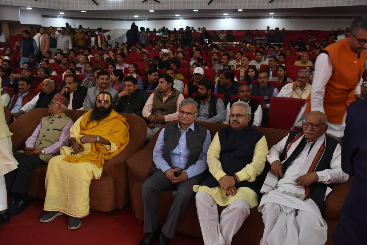 WhatsApp Image 2025-11-28 at 11.43.33 (1)