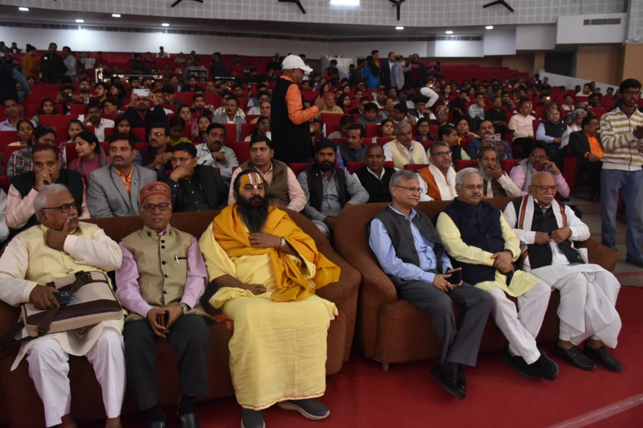 WhatsApp Image 2025-11-28 at 11.43.35 (2)