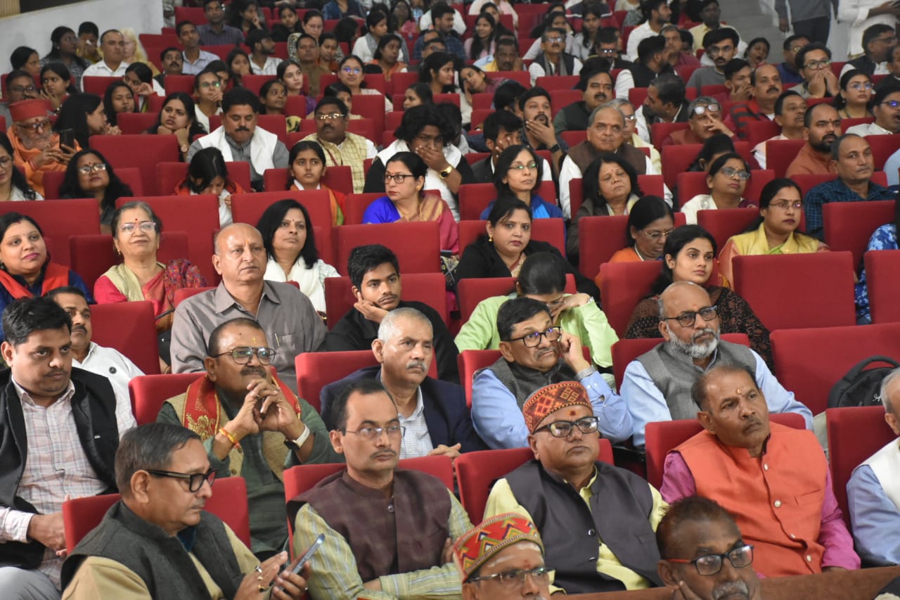 WhatsApp Image 2025-11-28 at 11.43.39 (1)